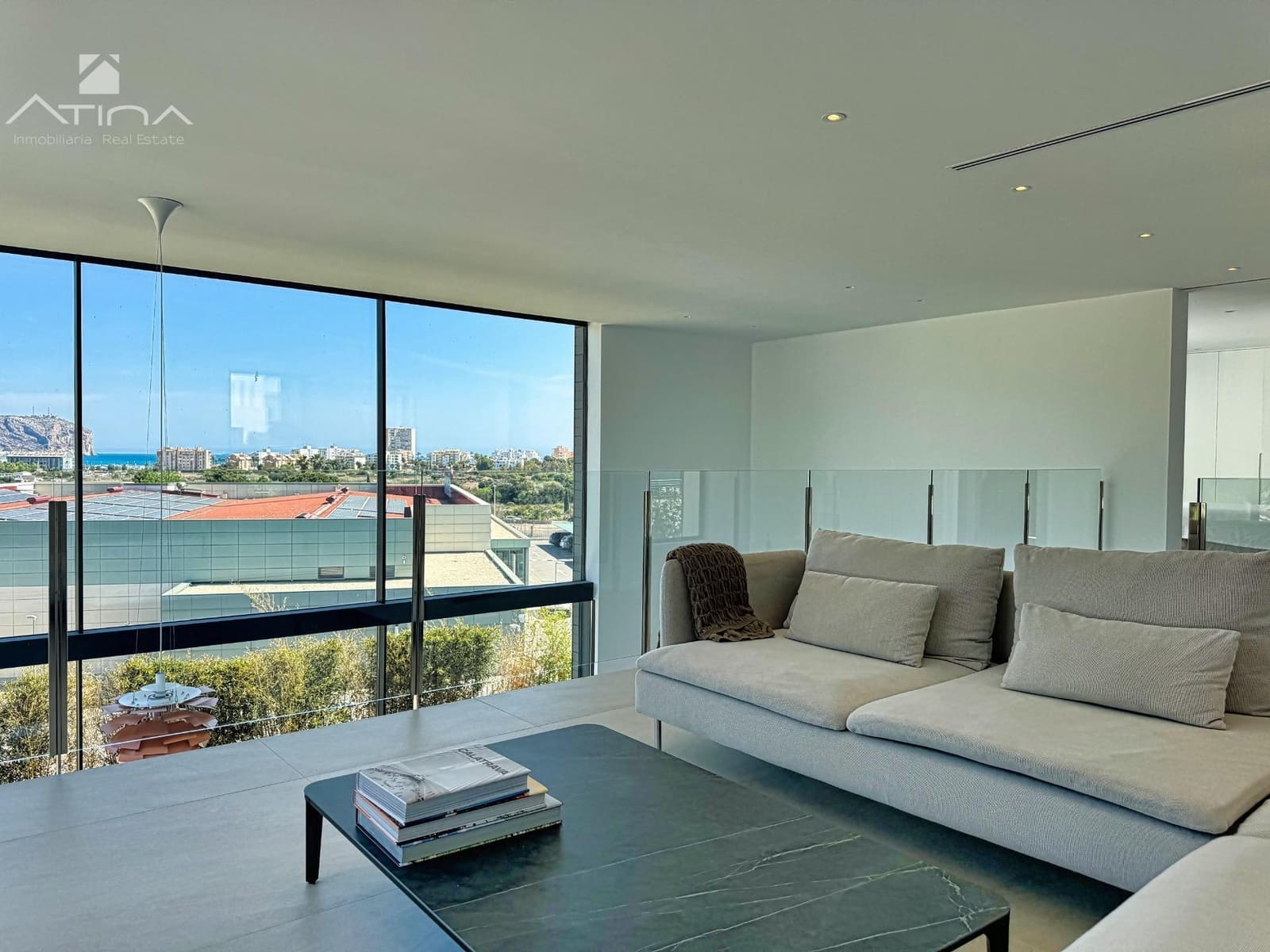 5 makuuhuone Huvila myytävänä paikassa Arenal mukana uima-altaan 
autotalli - 2 500 000 € (Ref: 9078120)