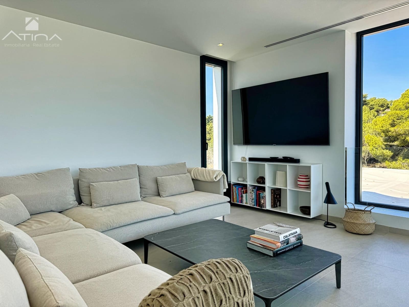 5 makuuhuone Huvila myytävänä paikassa Arenal mukana uima-altaan 
autotalli - 2 500 000 € (Ref: 9078120)