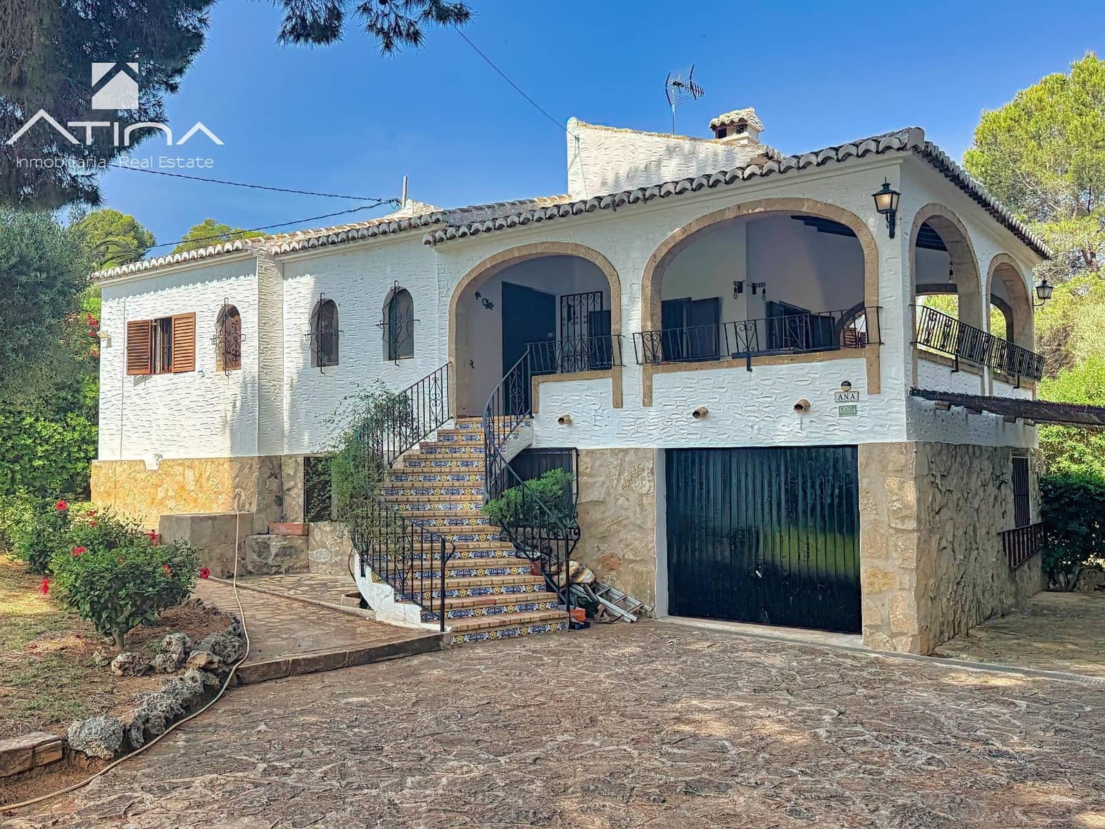 6 soveværelse Villa til salg i Javea / Xabia med swimmingpool garage - € 850.000 (Ref: 9099288)