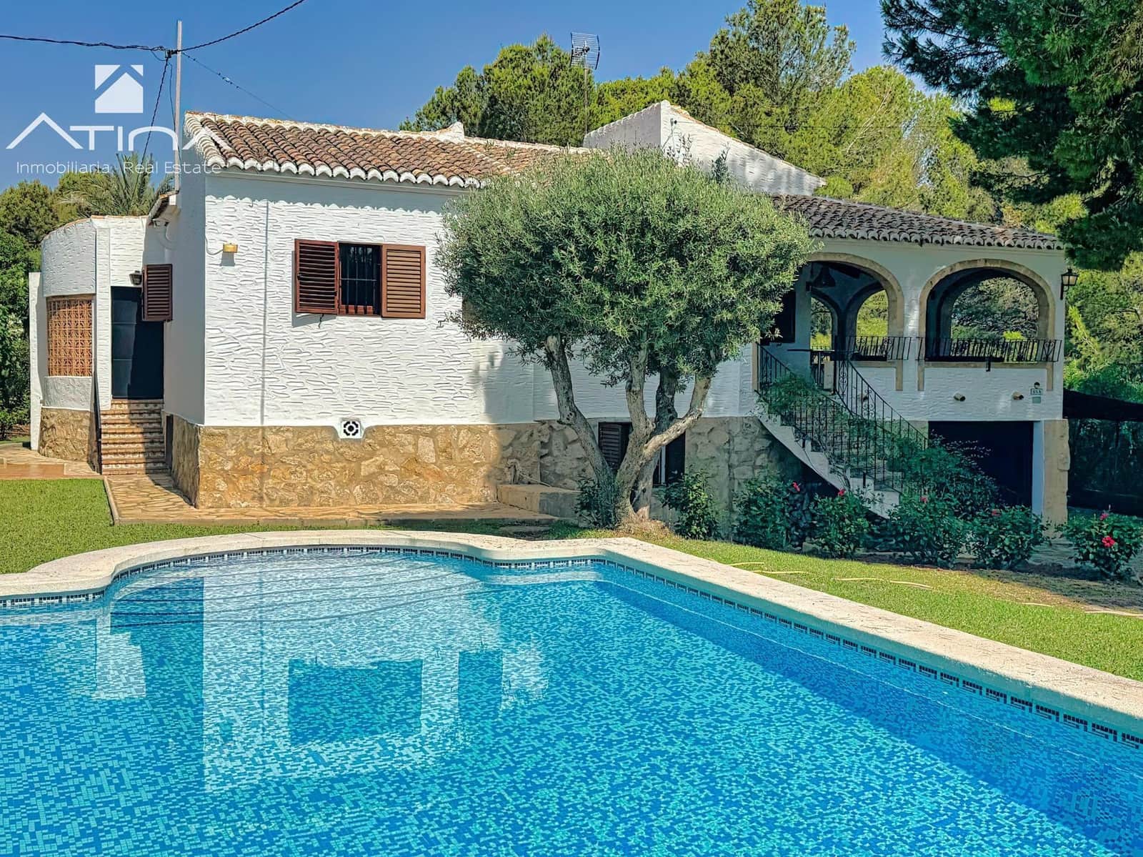 6 soveværelse Villa til salg i Javea / Xabia med swimmingpool garage - € 850.000 (Ref: 9099288)