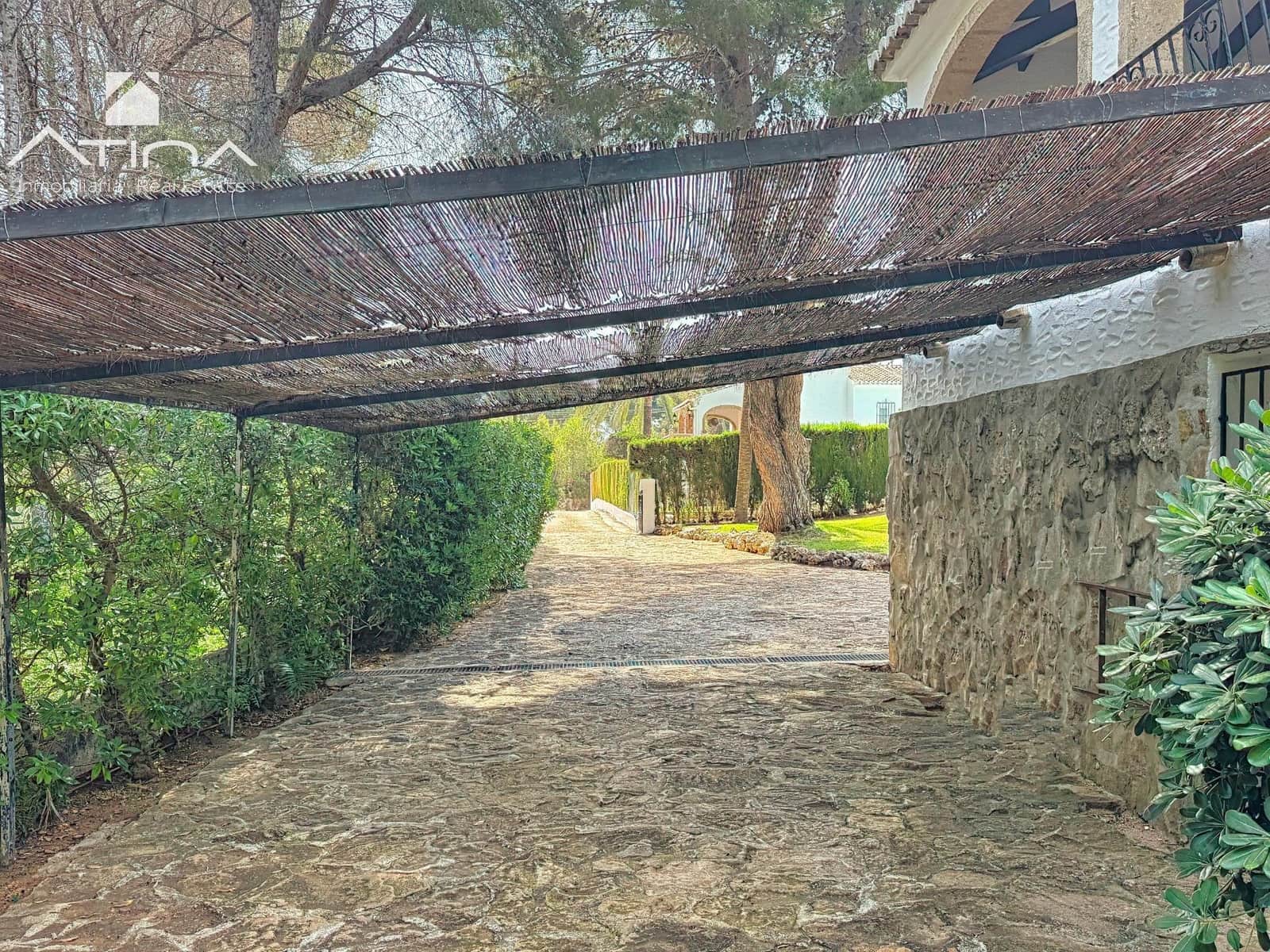 6 bedroom Villa for sale in Javea / Xabia with pool garage - € 790,000 (Ref: 9099288)