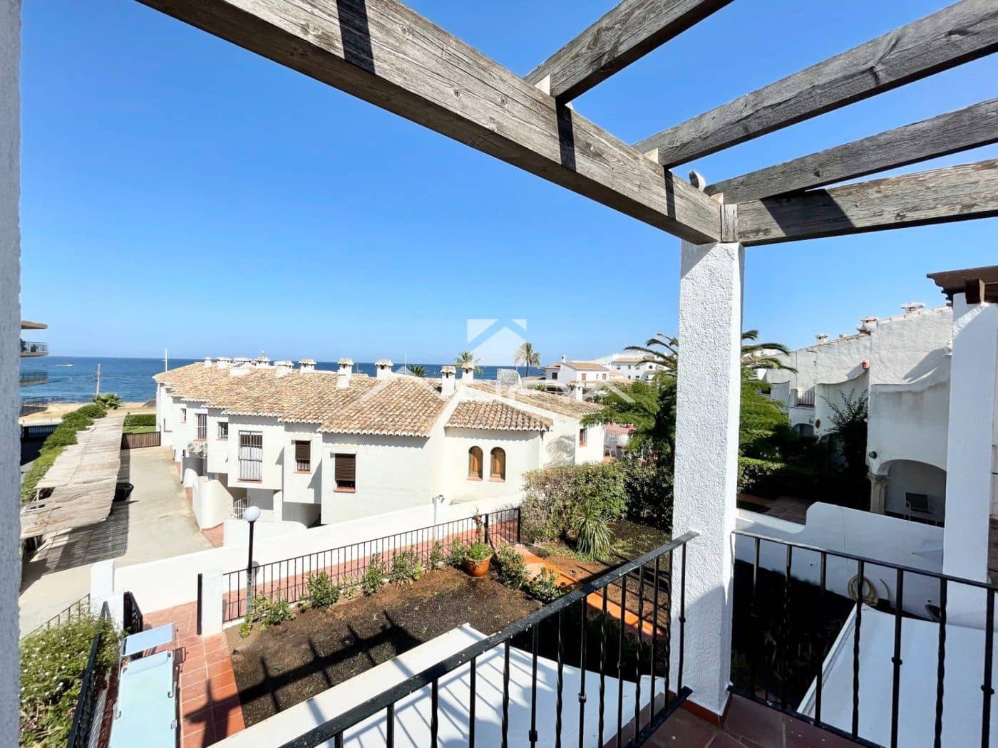 4 soveværelse Rækkehus til salg i Javea / Xabia med swimmingpool garage - € 900.000 (Ref: 9100893)