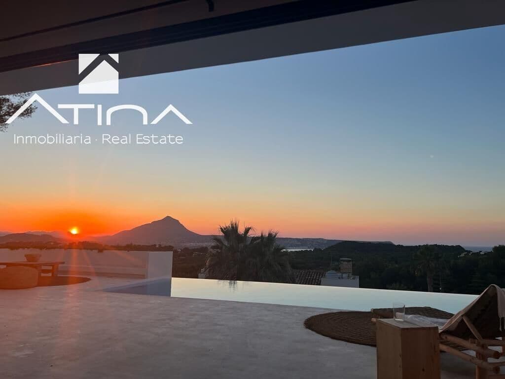 4 soveværelse Villa til salg i Javea / Xabia med swimmingpool garage - € 1.295.000 (Ref: 9100895)