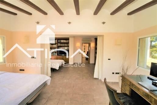 7 sovrum Villa till salu i Javea / Xabia med pool garage - 1 860 000 € (Ref: 9110485)