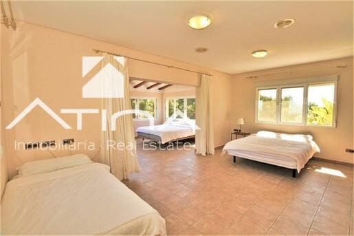 7 sovrum Villa till salu i Javea / Xabia med pool garage - 1 860 000 € (Ref: 9110485)