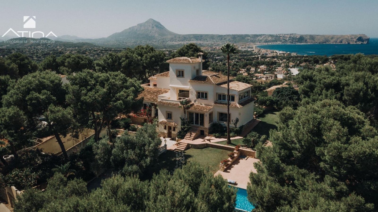 7 sovrum Villa till salu i Javea / Xabia med pool garage - 1 860 000 € (Ref: 9110485)