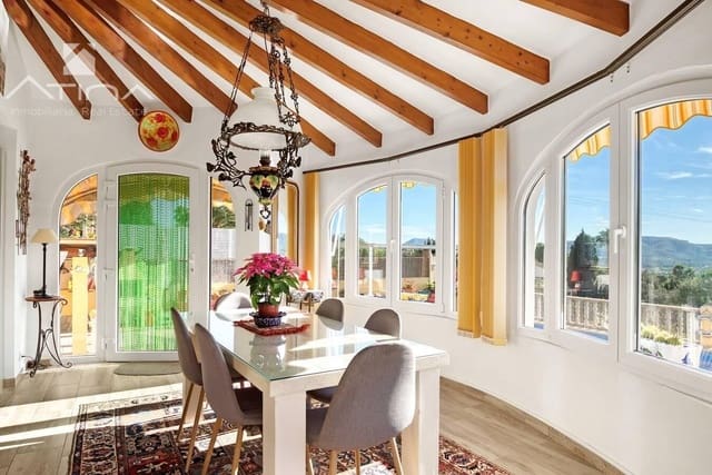 3 soverom Villa til salgs i Montgó - Ermita, Javea / Xàbia med svømmebasseng garasje - € 750 000 (Ref: 9110486)