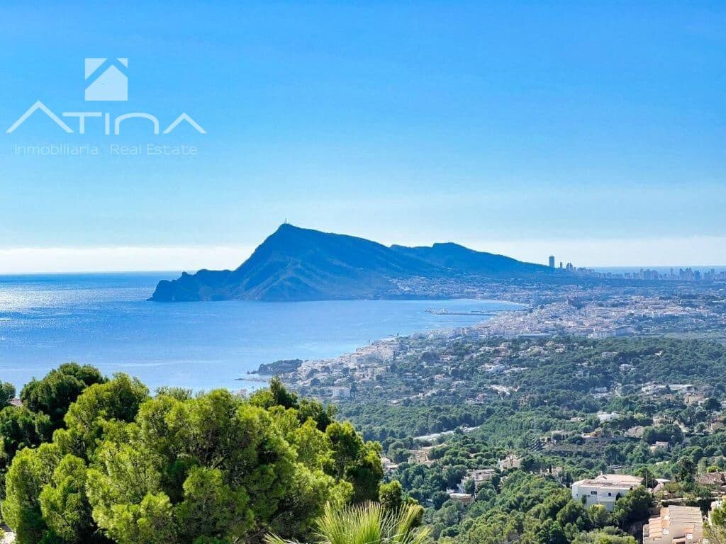 3 sypialnia Willa na sprzedaż w Altea z basenem garażem - 1 750 000 € (Ref: 9110487)