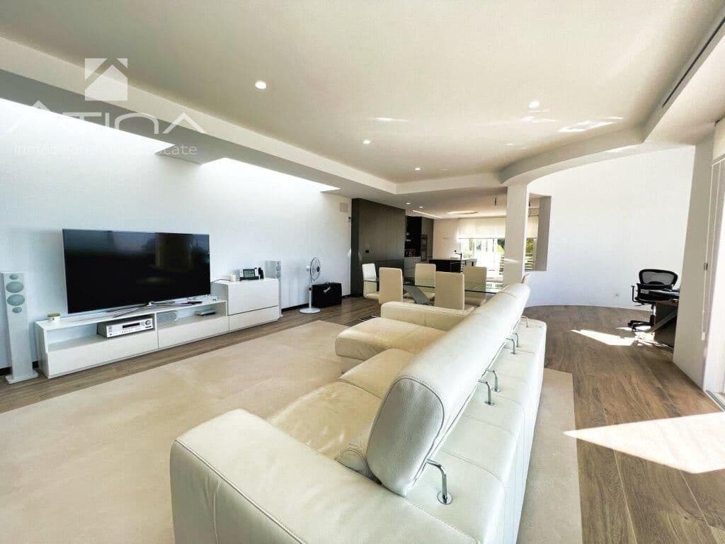 3 sypialnia Willa na sprzedaż w Altea z basenem garażem - 1 750 000 € (Ref: 9110487)