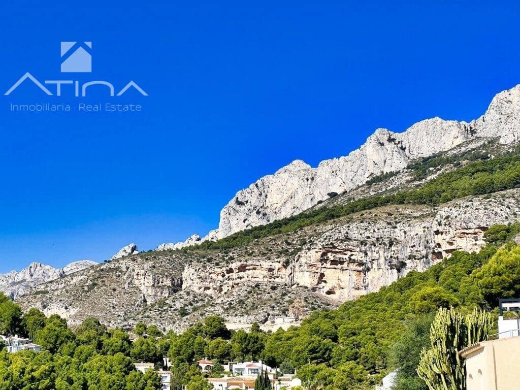 3 sypialnia Willa na sprzedaż w Altea z basenem garażem - 1 750 000 € (Ref: 9110487)