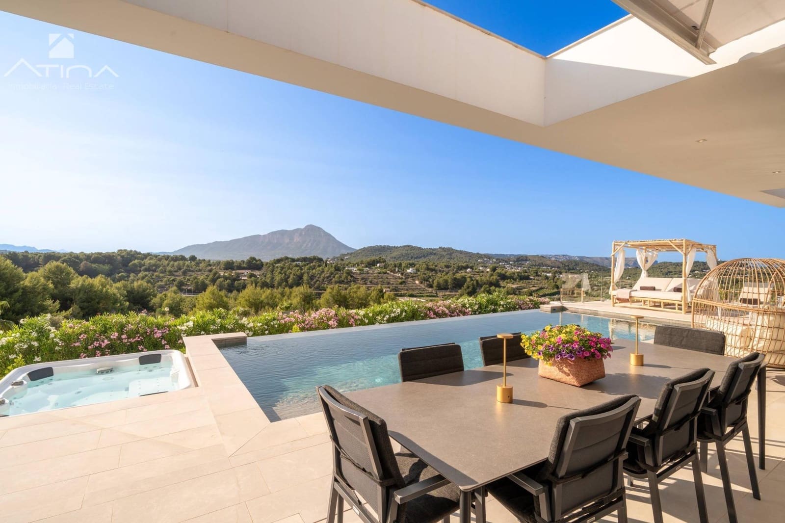 3 bedroom Villa for sale in Javea / Xabia with pool garage - € 1,190,000 (Ref: 9110488)