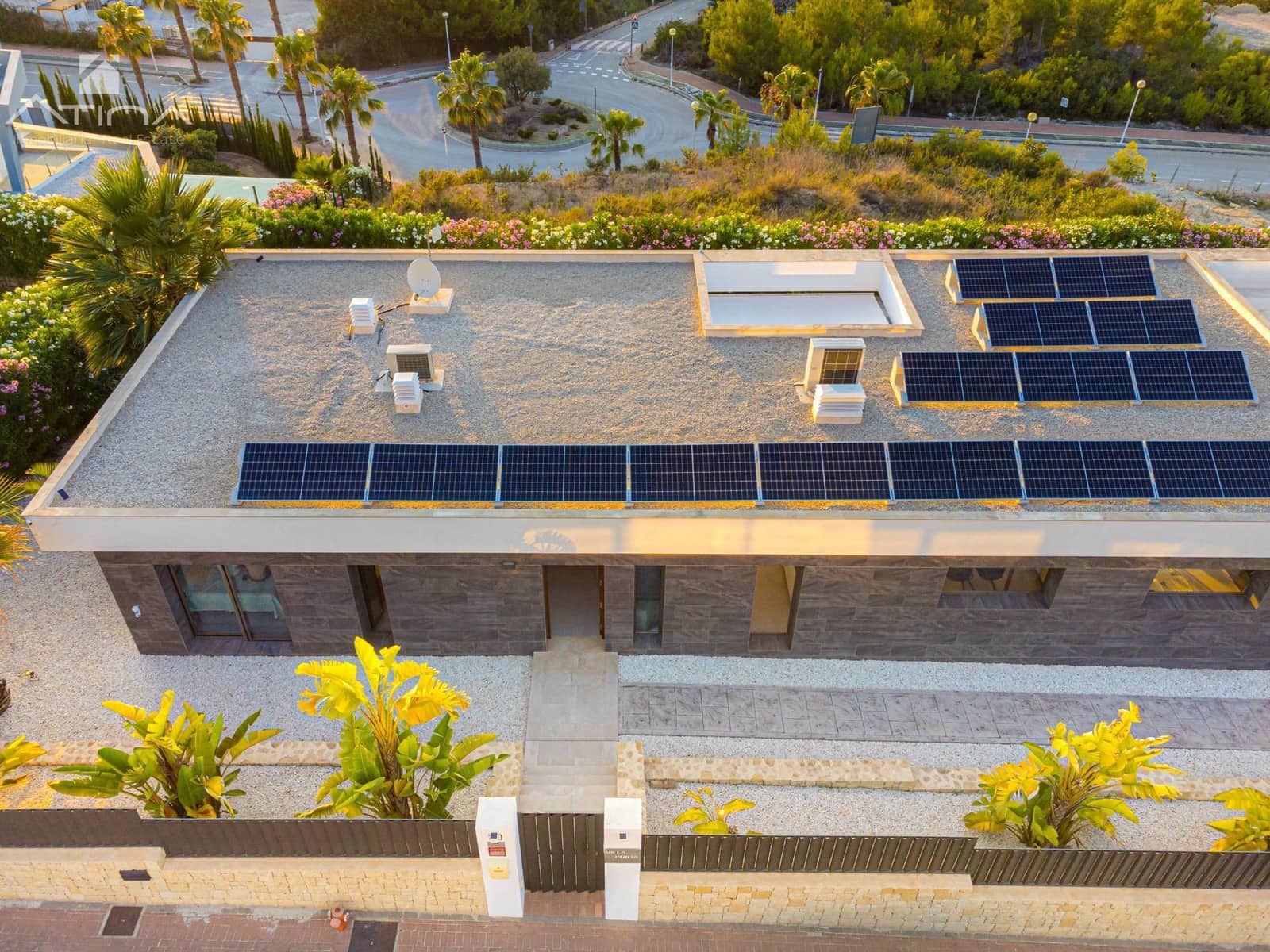 3 bedroom Villa for sale in Javea / Xabia with pool garage - € 1,190,000 (Ref: 9110488)