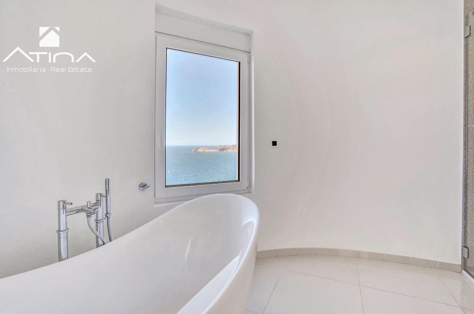 5 bedroom Villa for sale in Javea / Xabia with pool garage - € 2,995,000 (Ref: 9112520)