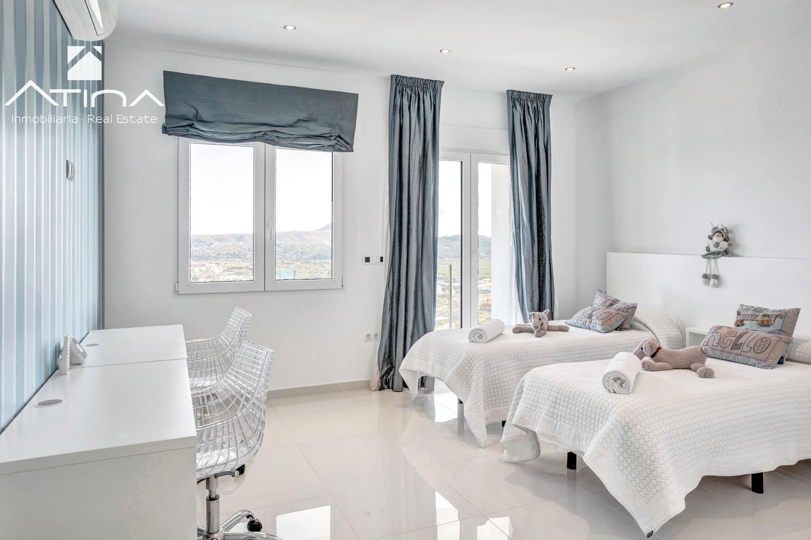 5 bedroom Villa for sale in Javea / Xabia with pool garage - € 2,995,000 (Ref: 9112520)