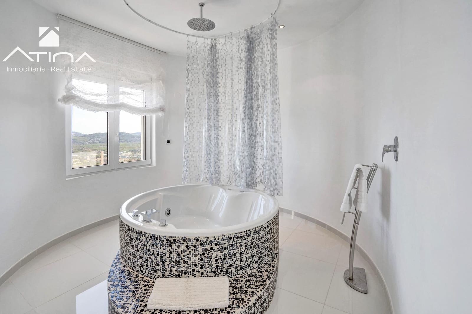 5 bedroom Villa for sale in Javea / Xabia with pool garage - € 2,995,000 (Ref: 9112520)