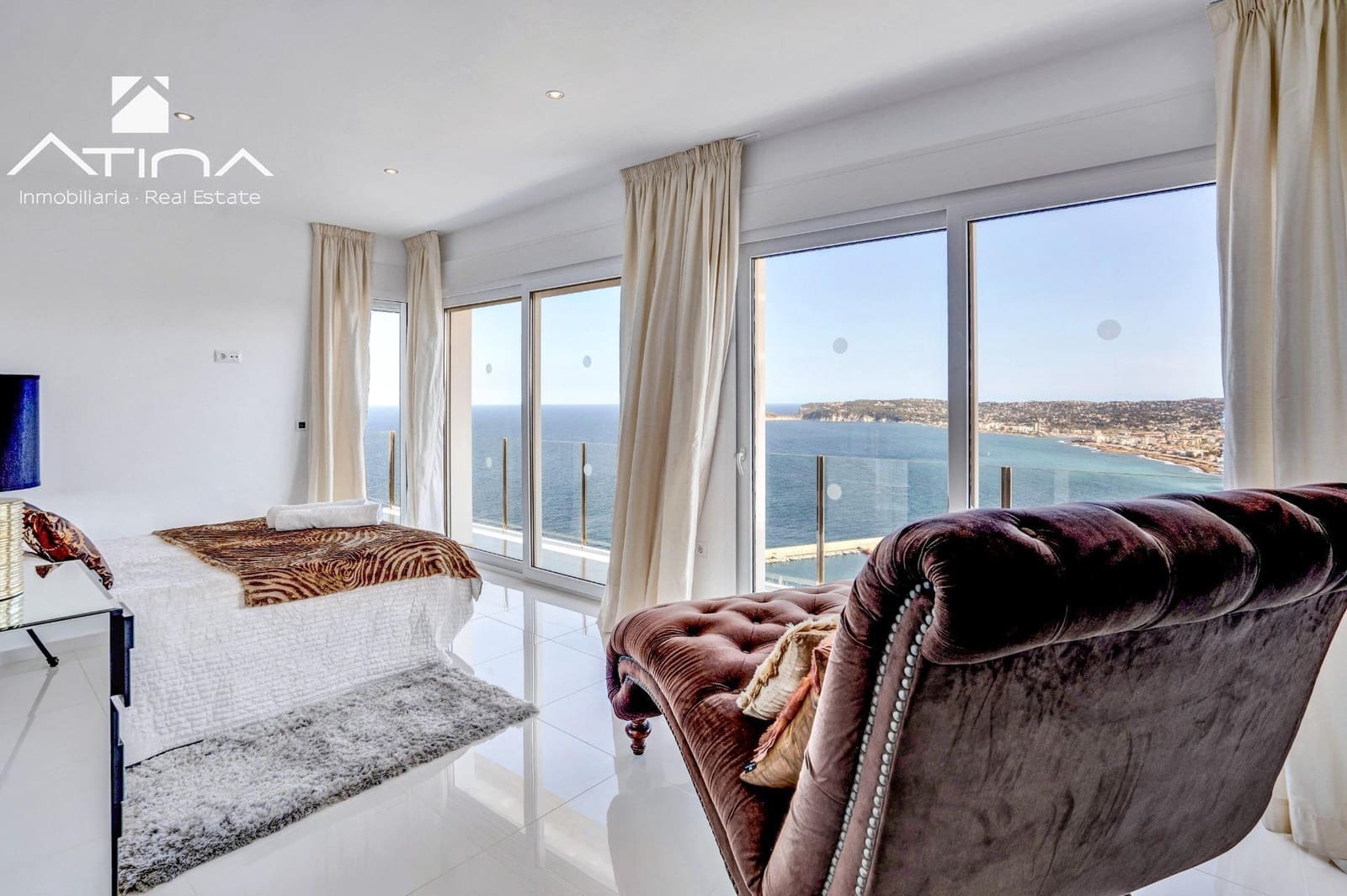 5 bedroom Villa for sale in Javea / Xabia with pool garage - € 2,995,000 (Ref: 9112520)