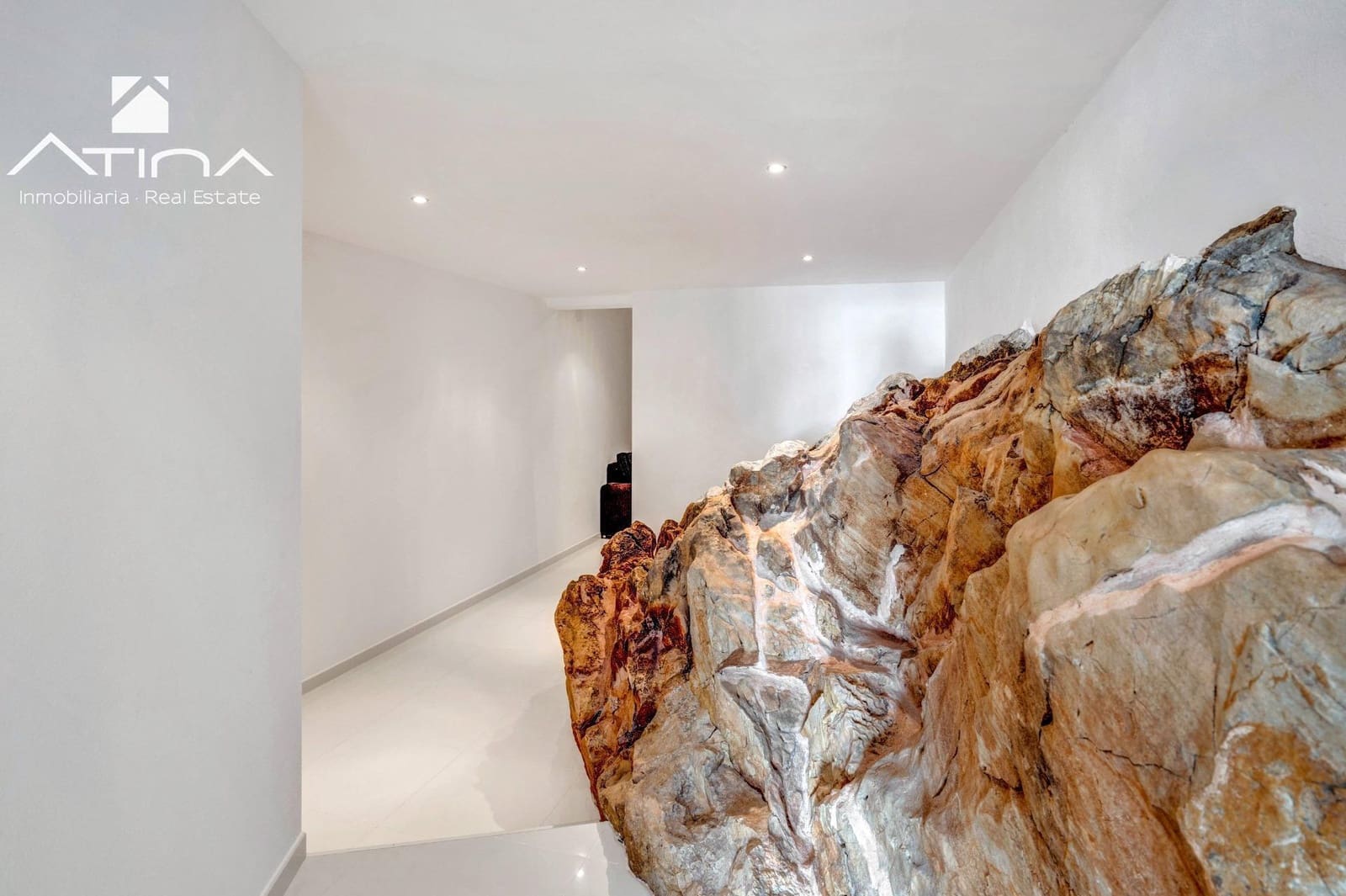 5 bedroom Villa for sale in Javea / Xabia with pool garage - € 2,995,000 (Ref: 9112520)