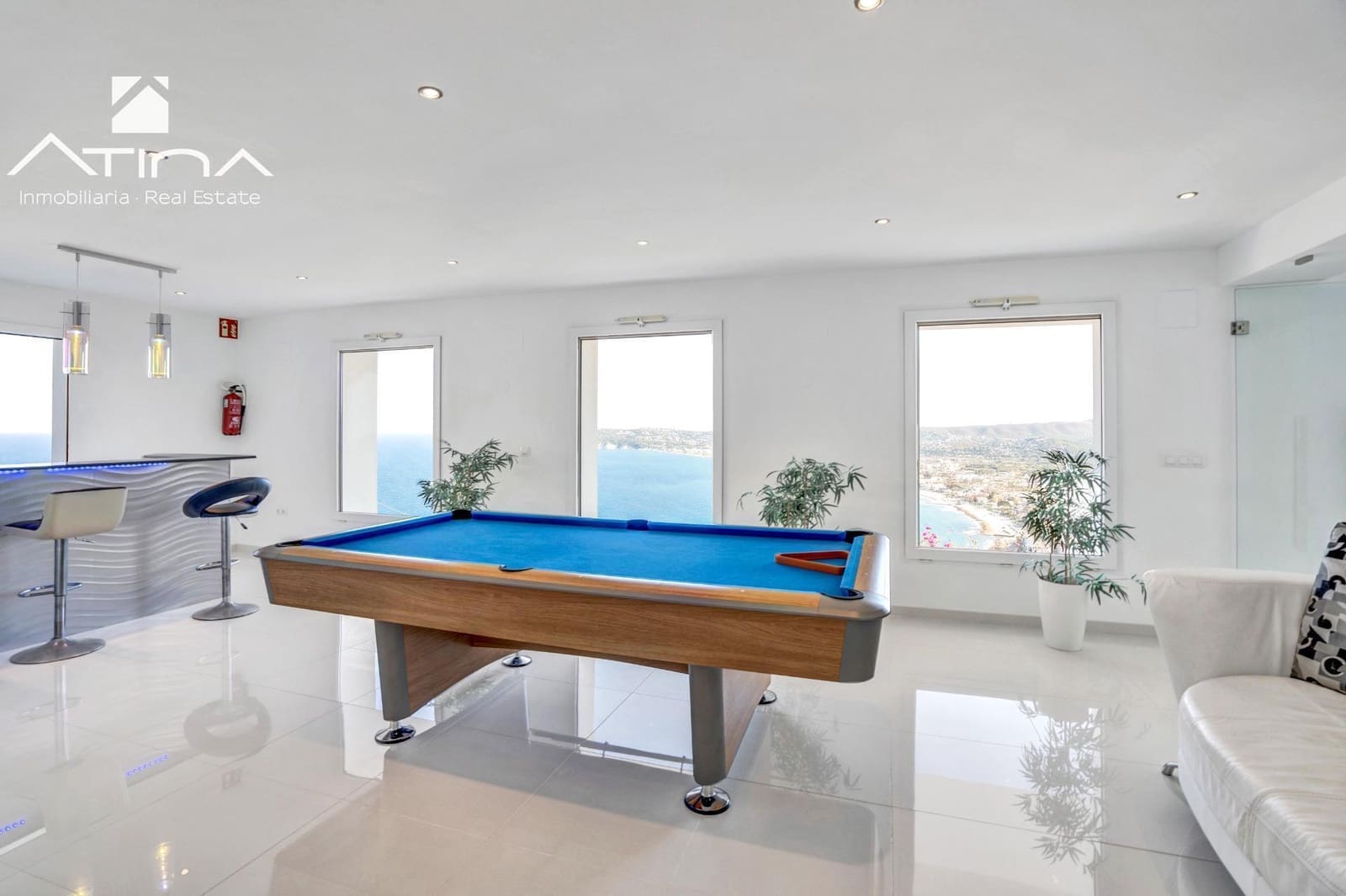 5 bedroom Villa for sale in Javea / Xabia with pool garage - € 2,995,000 (Ref: 9112520)