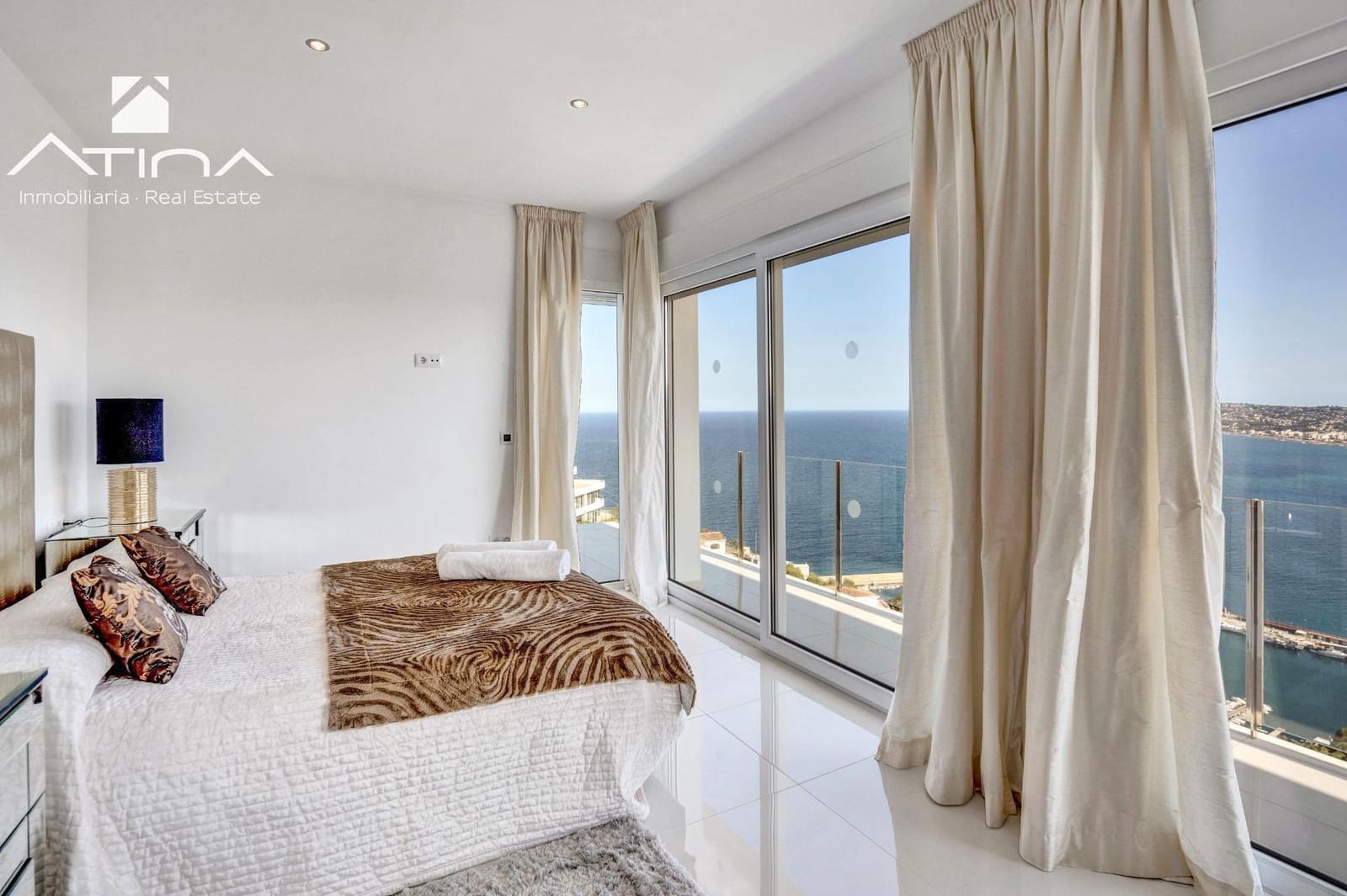 5 bedroom Villa for sale in Javea / Xabia with pool garage - € 2,995,000 (Ref: 9112520)