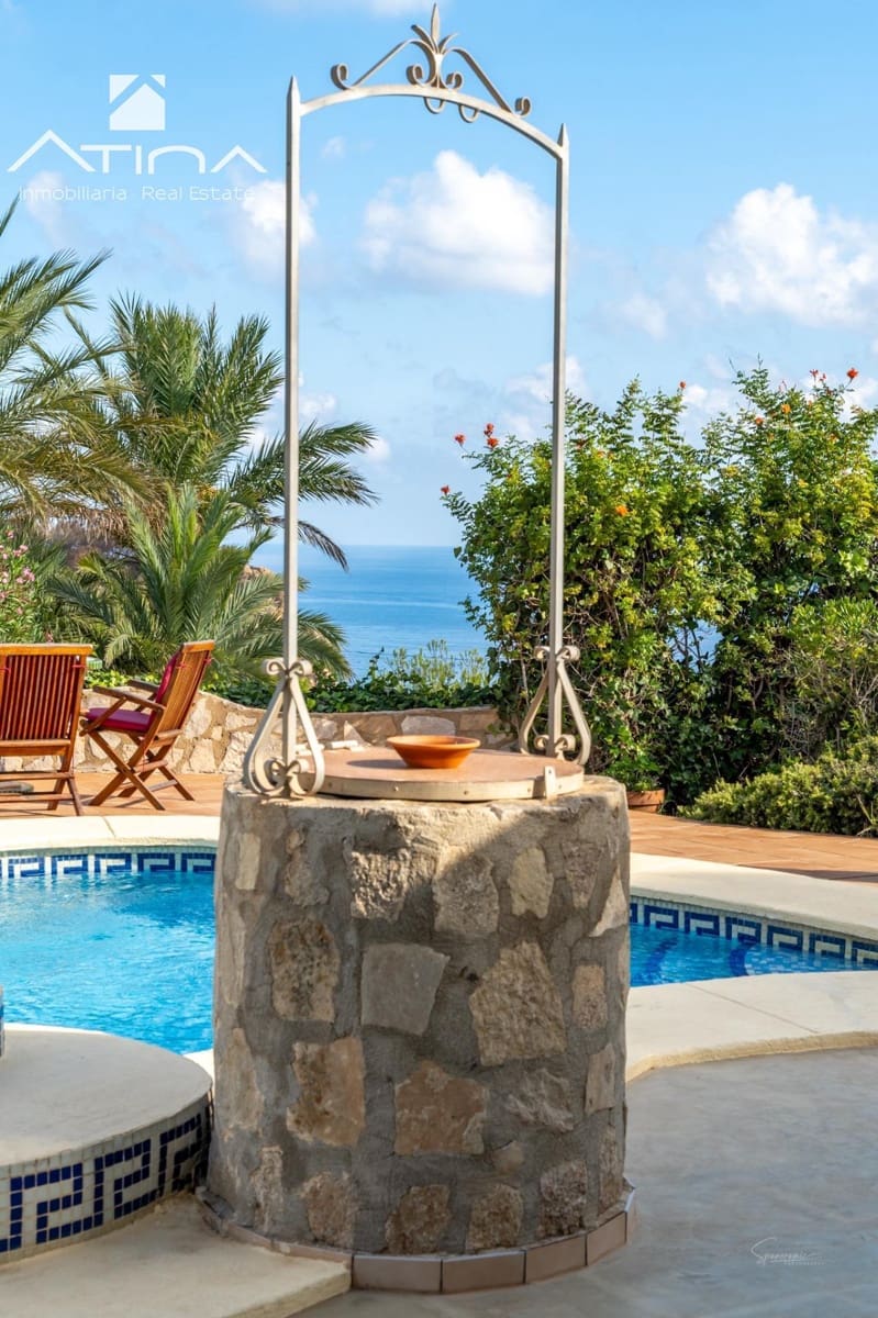 4 soveværelse Villa til salg i Javea / Xabia med swimmingpool garage - € 1.290.000 (Ref: 9112522)