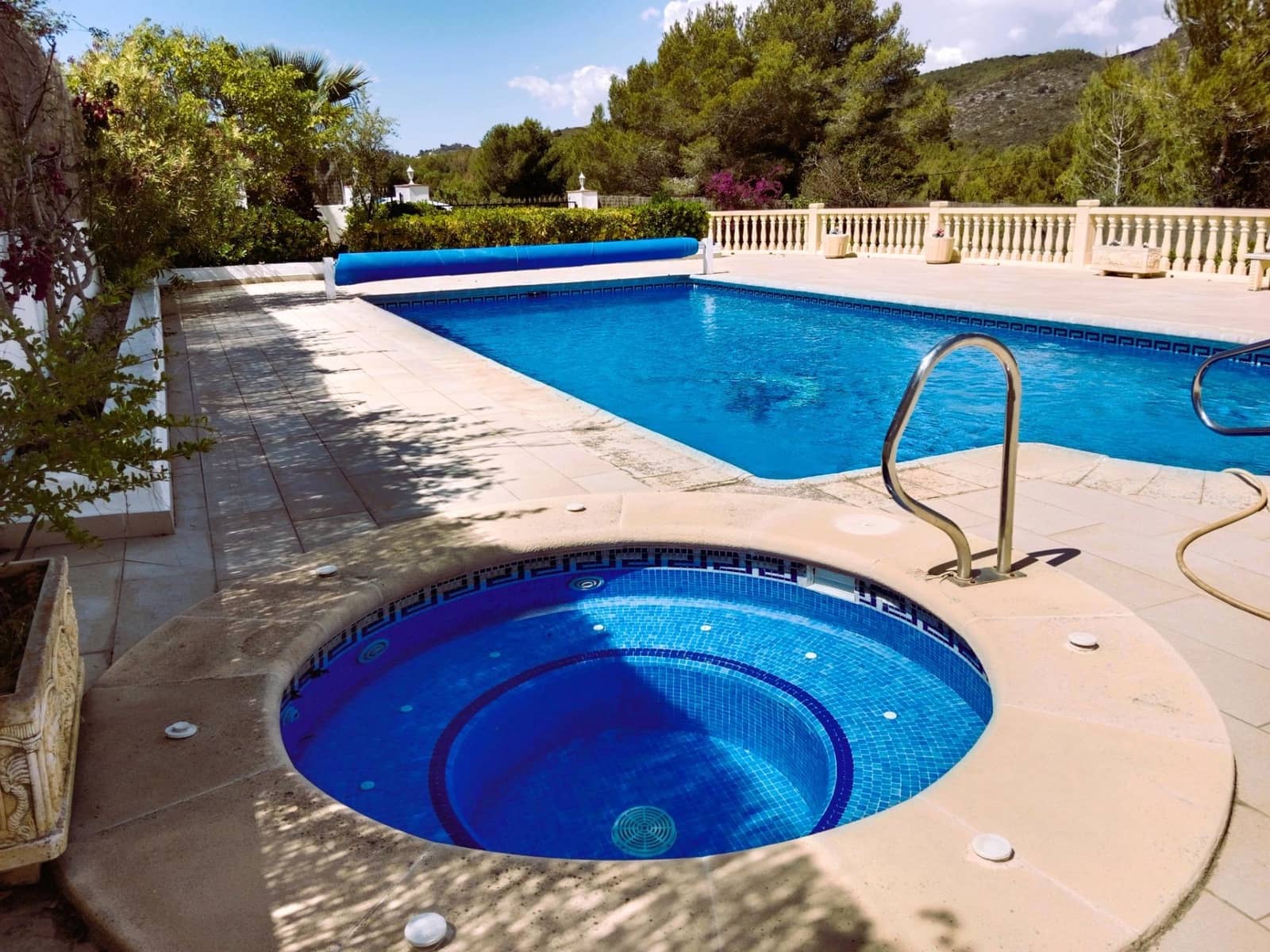 4 soveværelse Villa til salg i Los Cerezos med swimmingpool garage - € 1.050.000 (Ref: 9112523)