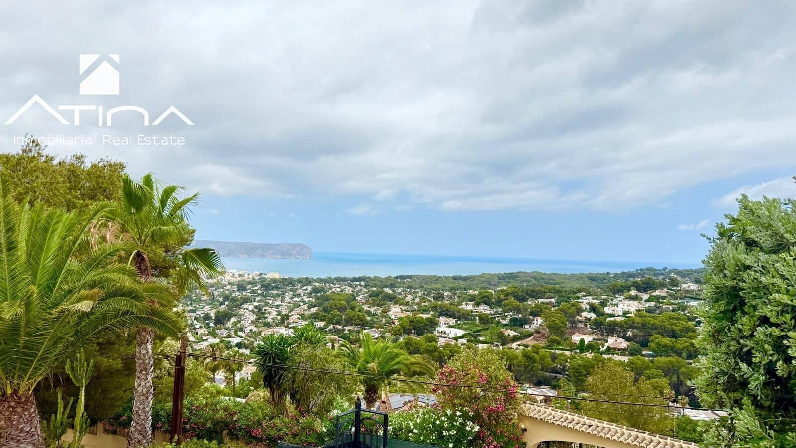 5 bedroom Villa for sale in Javea / Xabia with pool garage - € 970,000 (Ref: 9125289)