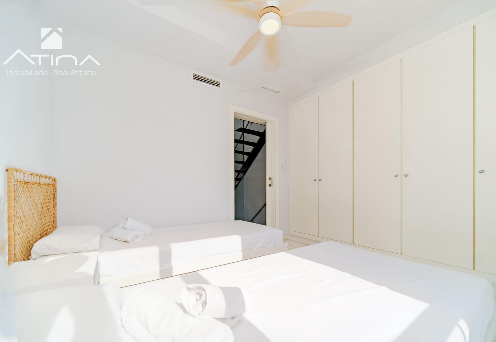 Adosado de 3 habitaciones en Javea / Xàbia en venta con piscina garaje - 645.000 € (Ref: 9226923)