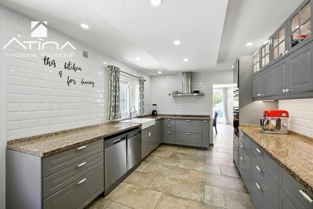 5 chambre Villa/Maison à vendre à Adsubia, Javea / Xàbia avec piscine garage - 1 095 000 € (Ref: 9232797)