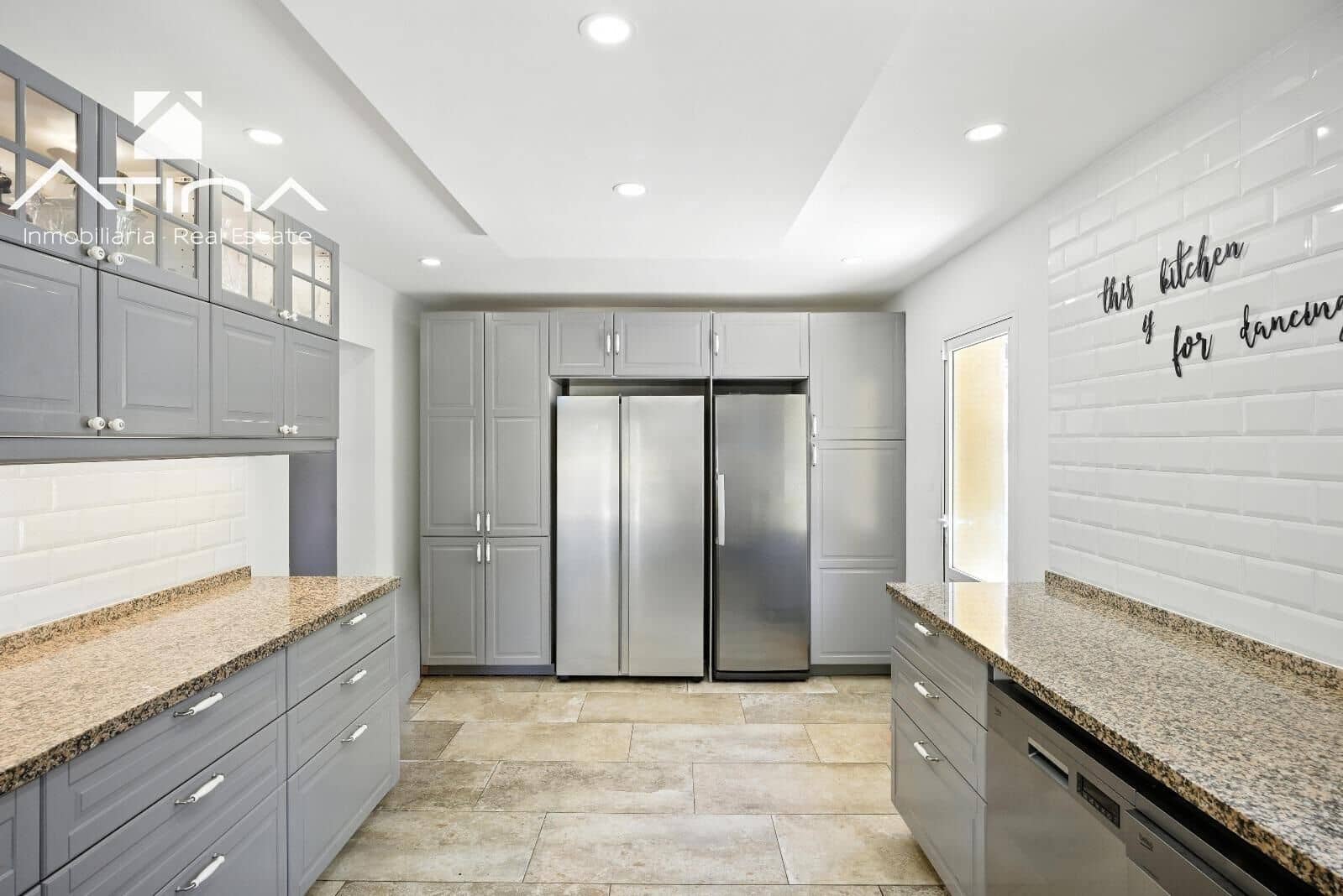 5 soveværelse Villa til salg i Adsubia med swimmingpool garage - € 1.095.000 (Ref: 9232797)