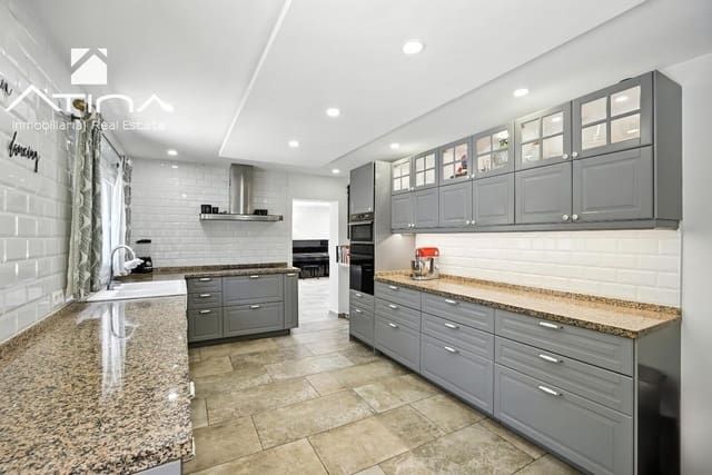 5 chambre Villa/Maison à vendre à Adsubia, Javea / Xàbia avec piscine garage - 1 095 000 € (Ref: 9232797)