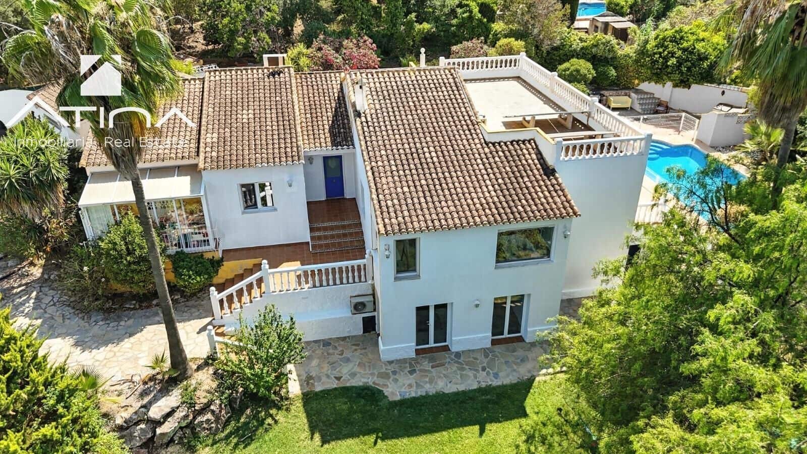 5 soveværelse Villa til salg i Adsubia med swimmingpool garage - € 1.095.000 (Ref: 9232797)