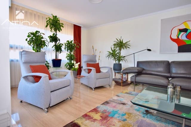 3 makuuhuone Kattohuoneisto myytävänä paikassa Centro ciudad, Javea / Xàbia mukana uima-altaan 
autotalli - 595 000 € (Ref: 9330849)