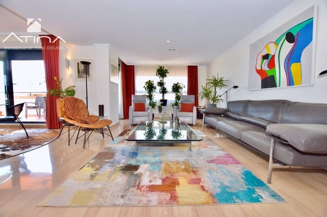 3 makuuhuone Kattohuoneisto myytävänä paikassa Centro ciudad, Javea / Xàbia mukana uima-altaan 
autotalli - 595 000 € (Ref: 9330849)