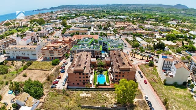 3 makuuhuone Kattohuoneisto myytävänä paikassa Centro ciudad, Javea / Xàbia mukana uima-altaan 
autotalli - 595 000 € (Ref: 9330849)