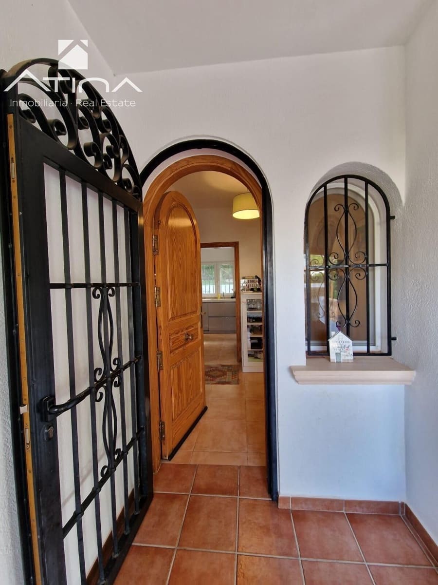 3 chambre Villa/Maison à vendre à Javea / Xabia avec piscine garage - 650 000 € (Ref: 9335243)