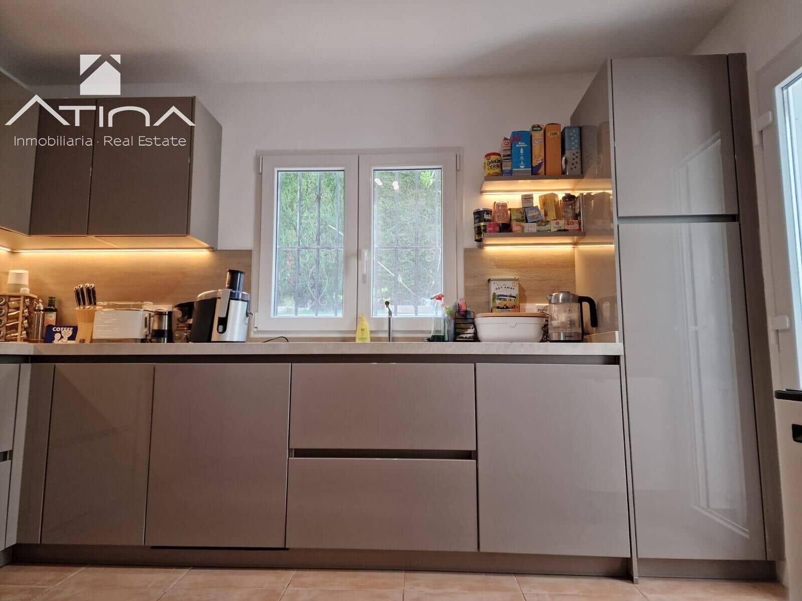 3 chambre Villa/Maison à vendre à Javea / Xabia avec piscine garage - 650 000 € (Ref: 9335243)