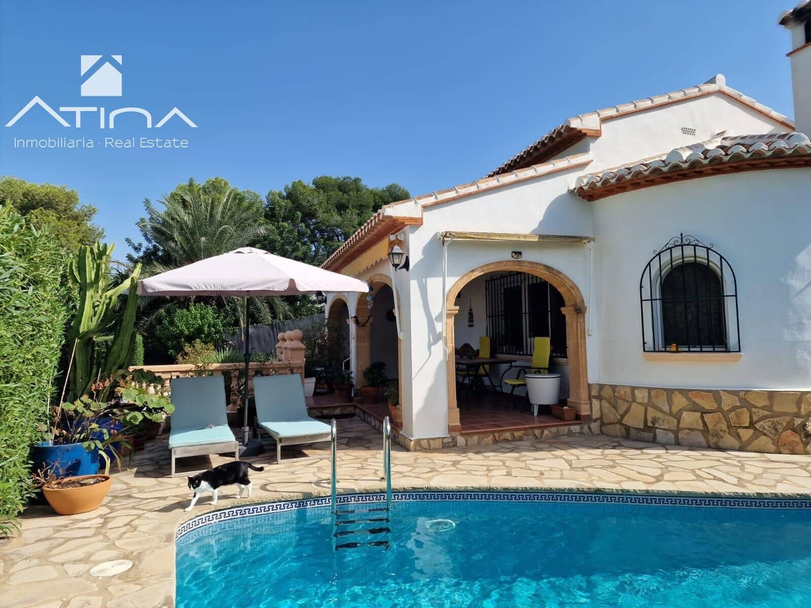 3 chambre Villa/Maison à vendre à Javea / Xabia avec piscine garage - 650 000 € (Ref: 9335243)