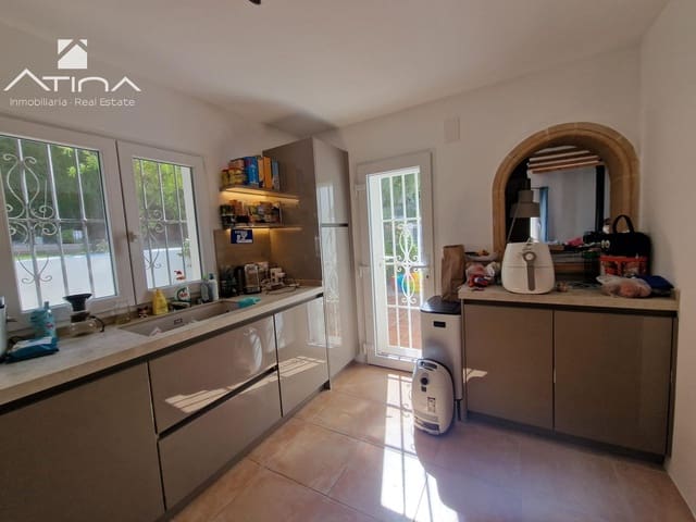 3 chambre Villa/Maison à vendre à Javea / Xàbia avec piscine garage - 650 000 € (Ref: 9335243)