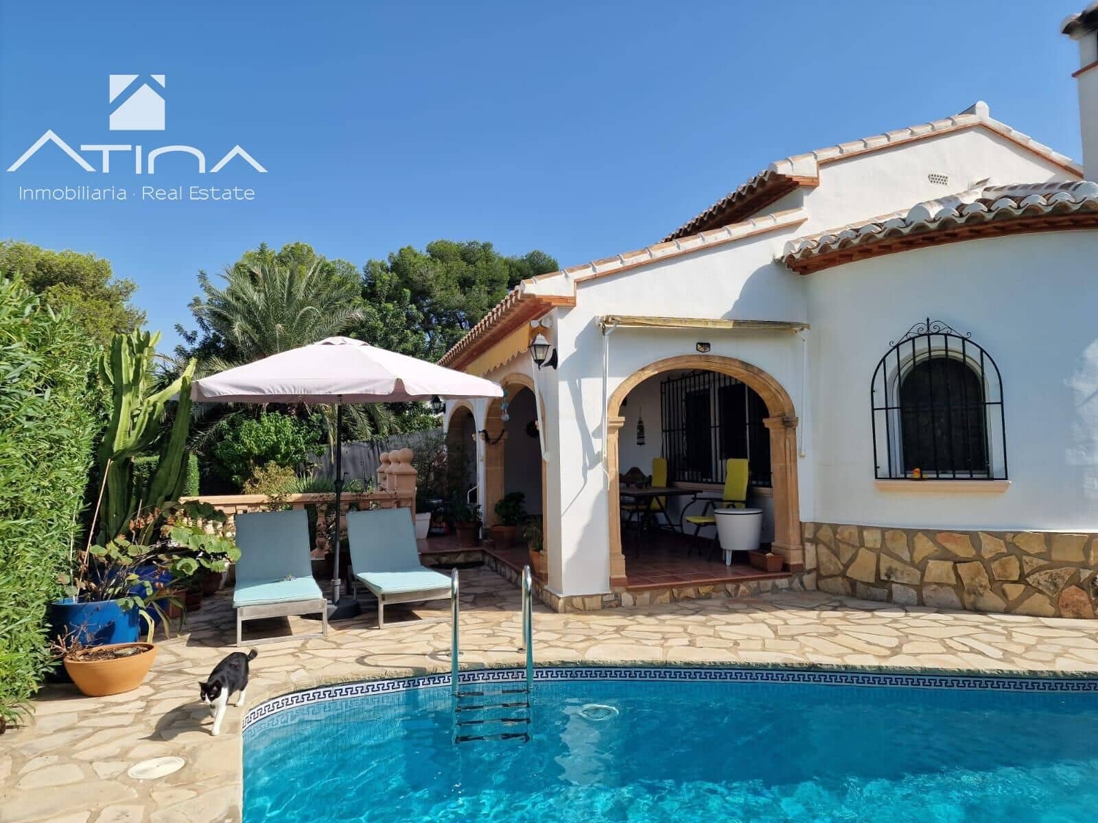 3 chambre Villa/Maison à vendre à Javea / Xabia avec piscine garage - 650 000 € (Ref: 9335243)