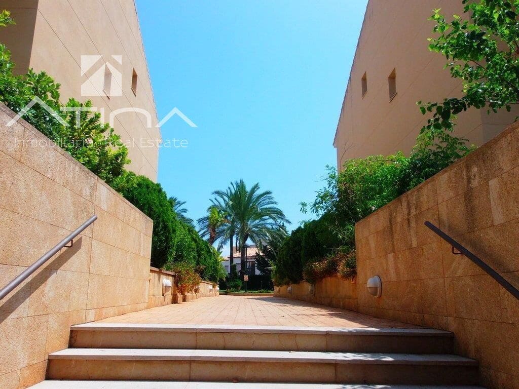 2 sypialnia Apartament na sprzedaż w Arenal z basenem garażem - 399 000 € (Ref: 9341390)