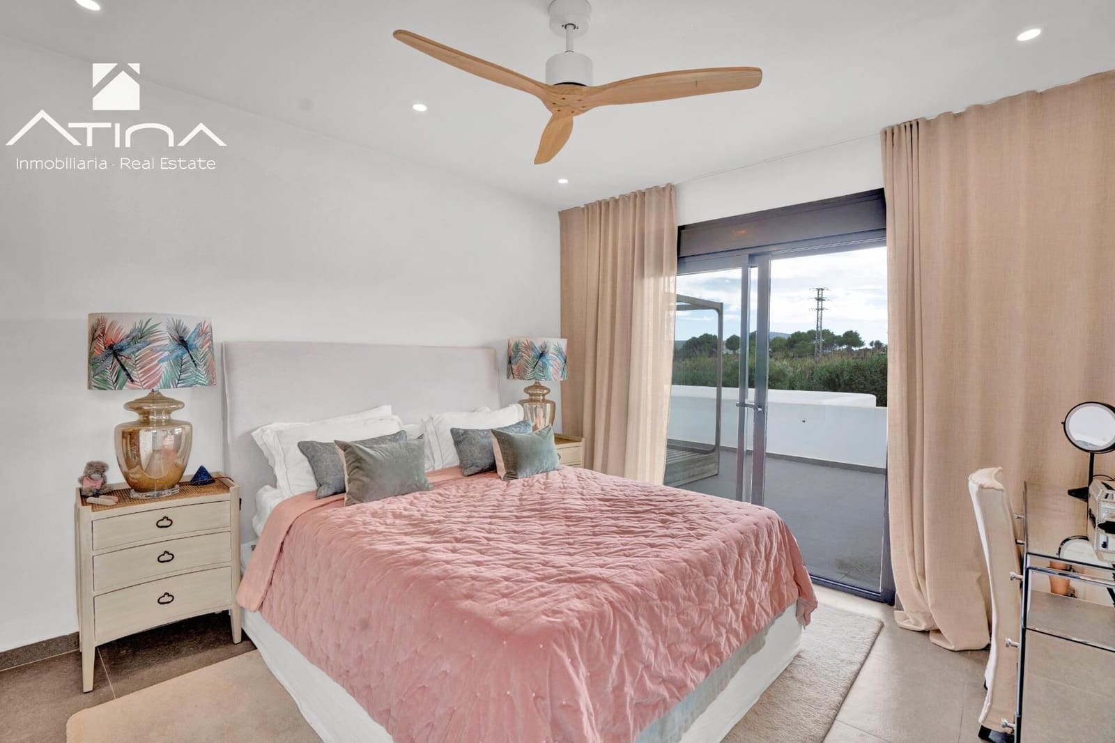 4 sypialnia Willa na sprzedaż w Javea / Xabia z basenem garażem - 1 100 000 € (Ref: 9347160)