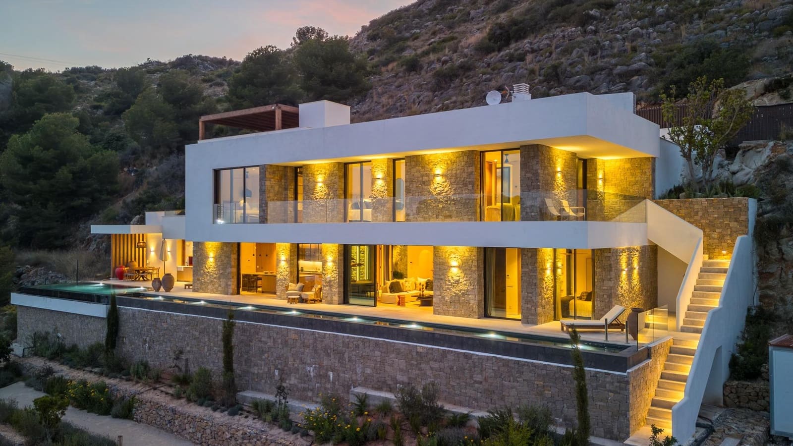 5 soverom Villa til salgs i Javea / Xabia med svømmebasseng garasje - € 3 550 000 (Ref: 9347161)