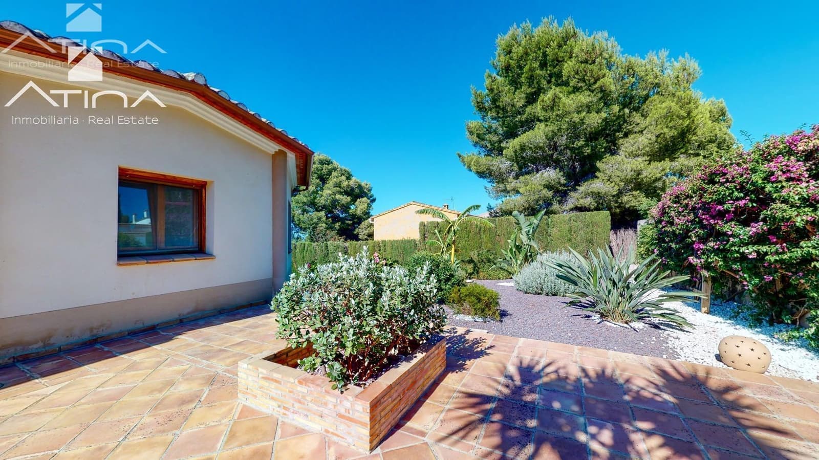 6 makuuhuone Huvila myytävänä paikassa Denia mukana uima-altaan 
autotalli - 1 200 000 € (Ref: 9356086)