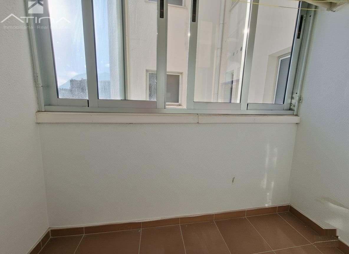 Apartamento de 3 habitaciones en Dénia en venta - 225.000 € (Ref: 9373646)