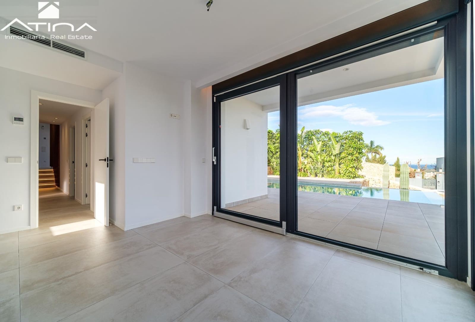 5 makuuhuone Huvila myytävänä paikassa Denia mukana uima-altaan 
autotalli - 1 595 000 € (Ref: 9403290)