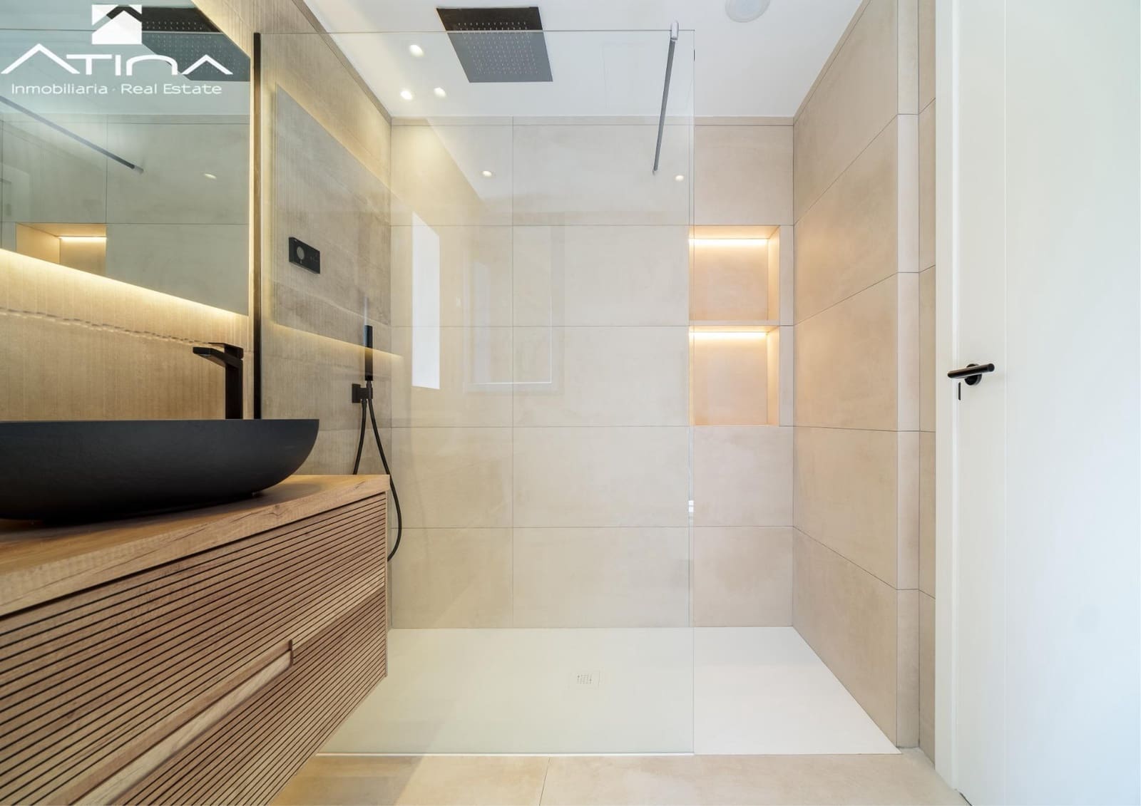 5 makuuhuone Huvila myytävänä paikassa Denia mukana uima-altaan 
autotalli - 1 595 000 € (Ref: 9403290)