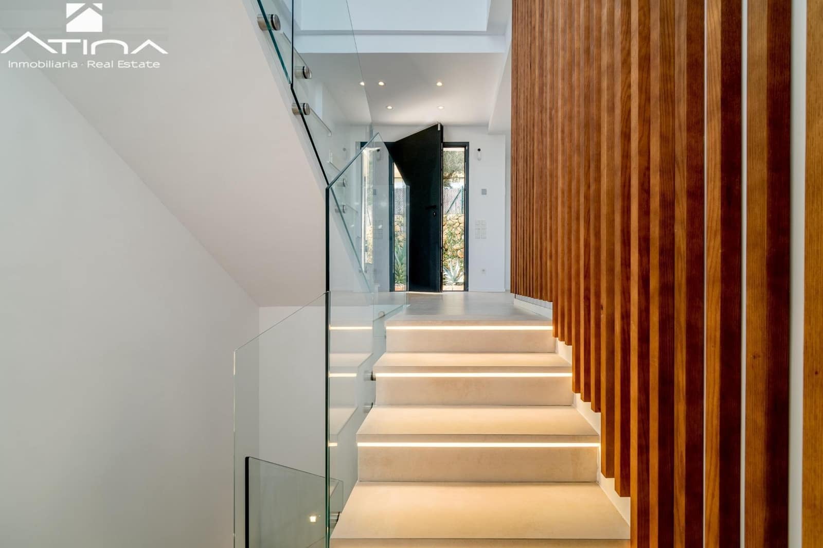 5 makuuhuone Huvila myytävänä paikassa Denia mukana uima-altaan 
autotalli - 1 595 000 € (Ref: 9403290)