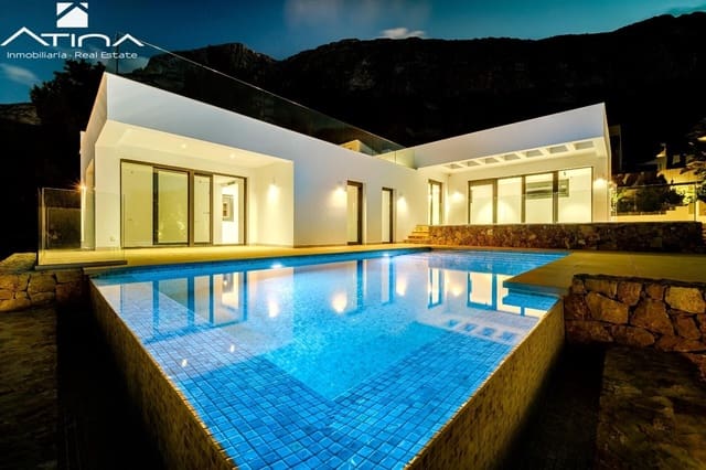 5 Zimmer Villa zu verkaufen in El Montgó, Dénia mit Pool Garage - 1.595.000 € (Ref: 9403290)