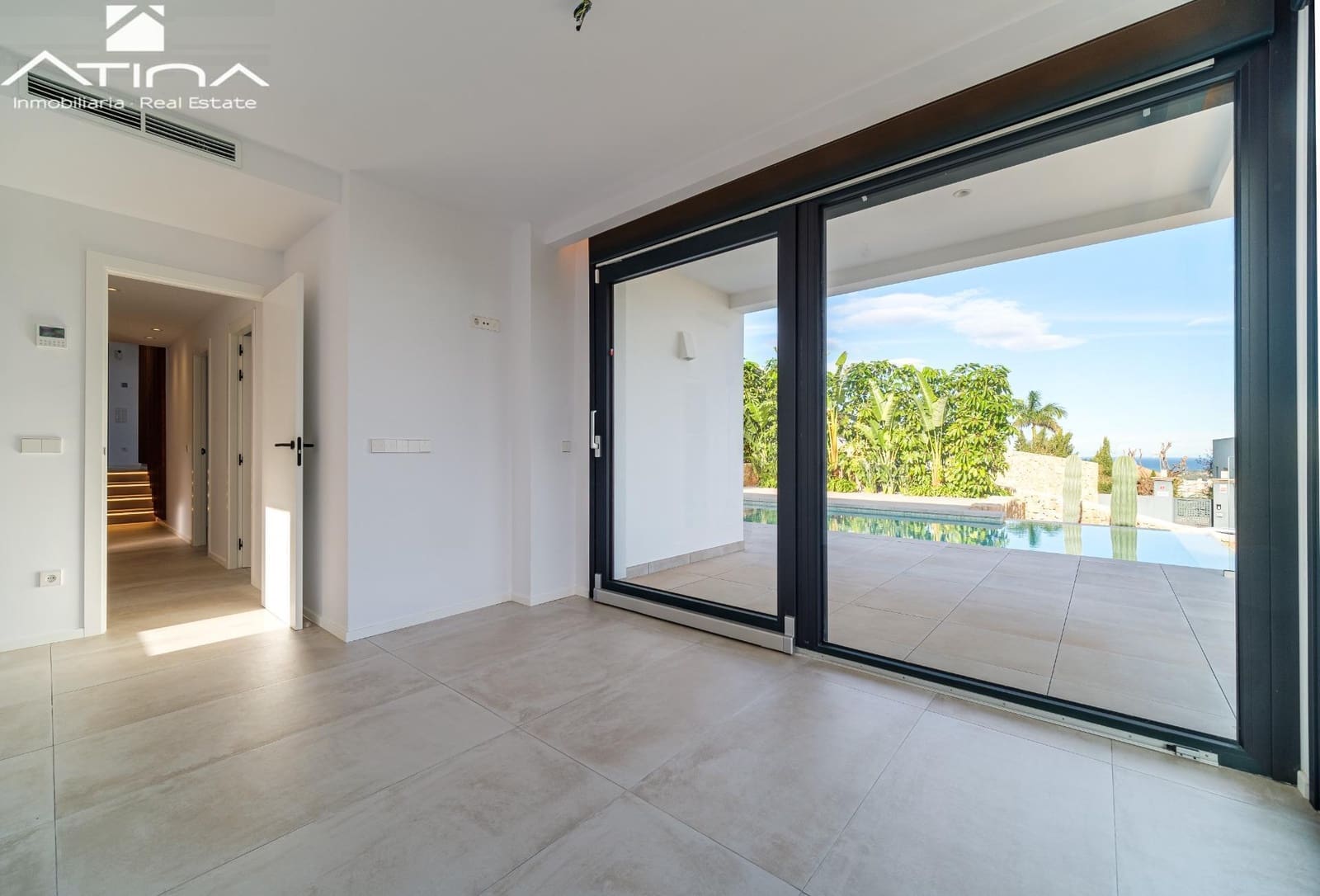 5 Zimmer Villa zu verkaufen in Denia mit Pool Garage - 1.595.000 € (Ref: 9403290)