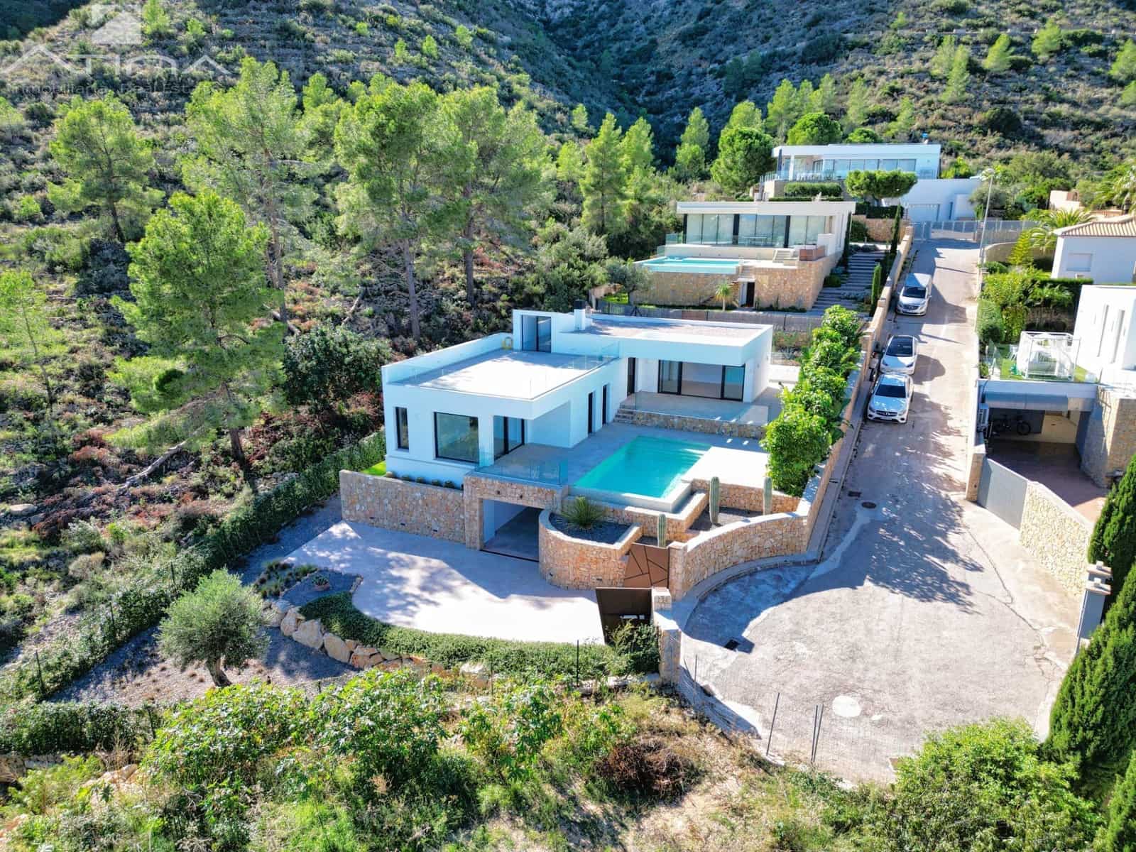 5 Zimmer Villa zu verkaufen in Denia mit Pool Garage - 1.595.000 € (Ref: 9403290)